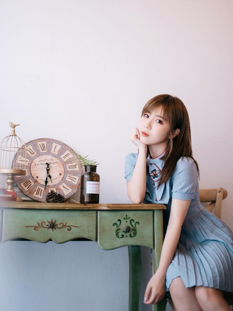 童珺坚持歌唱的身影最动人