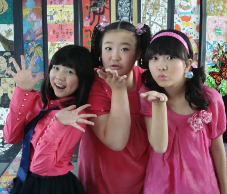 还记得疯丫头里的雪儿吗她现在长这样