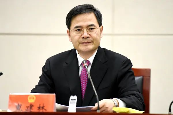 淮安,镇江等职,历任苏州市平江区区长,区委书记,常熟市市长,市委书记
