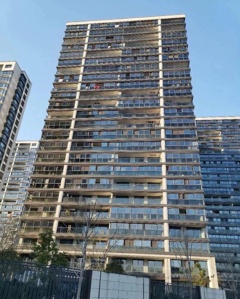 业主包了阳台不少开发商正尝试统一包阳台既要保持原有外立面的设计感