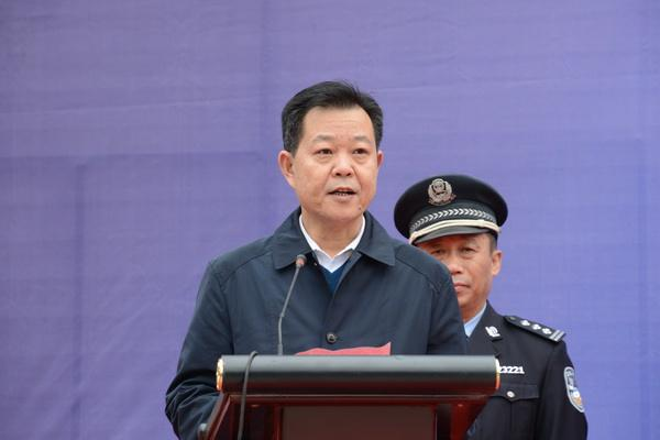 安徽马鞍山市人大常委会主任从辉被查,曾是副教授,还干过3年公安局