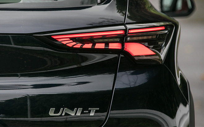 长安UNI-T先享版首发  520台个性定制新车