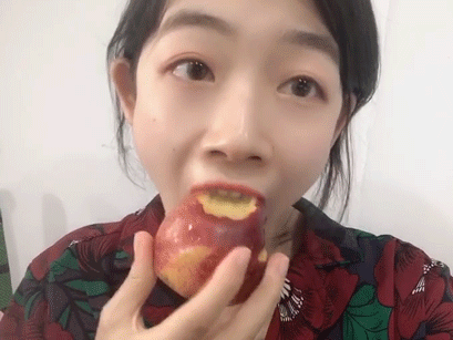 终于有桃子吃了!无毛多汁,软脆两吃,这个匿藏大山里的油桃,好香甜!