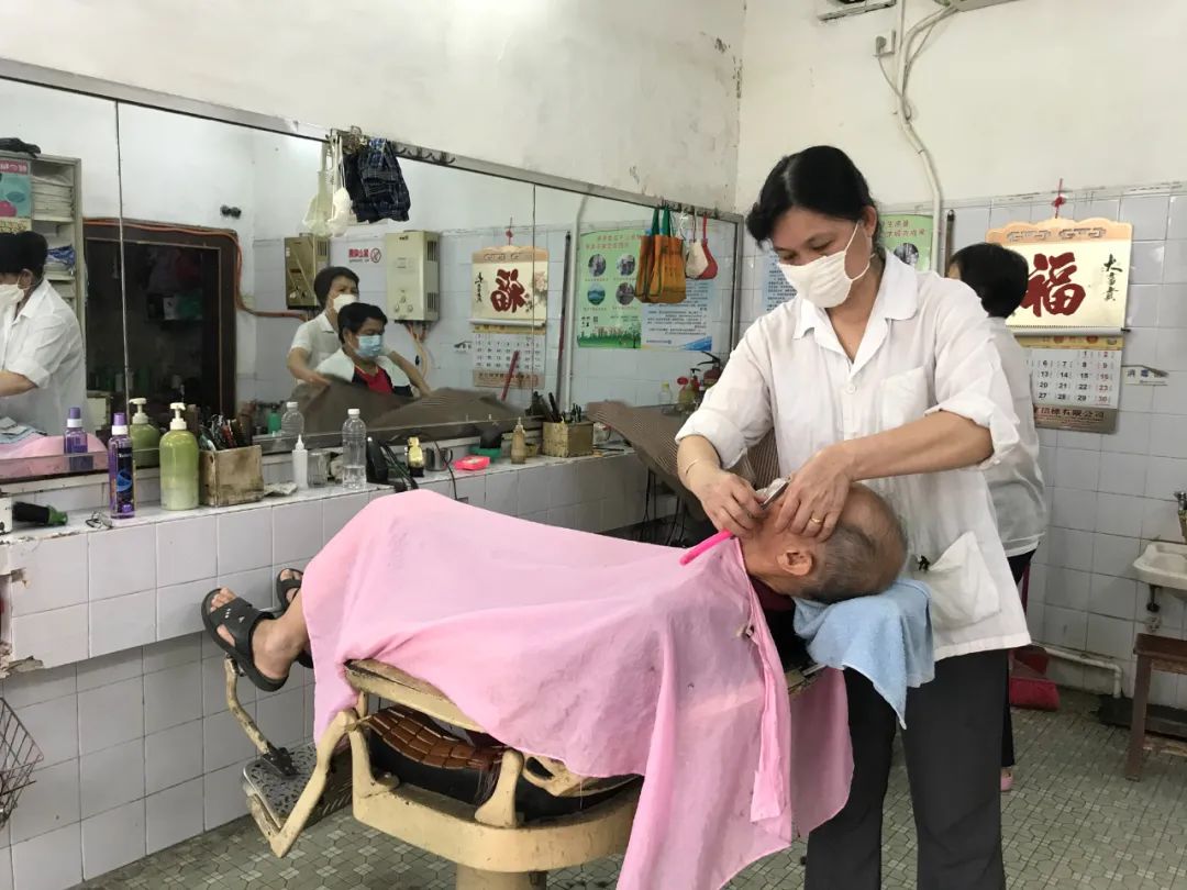 肇庆这家理发店开了80年!有多少人曾在这里剪过西装头?