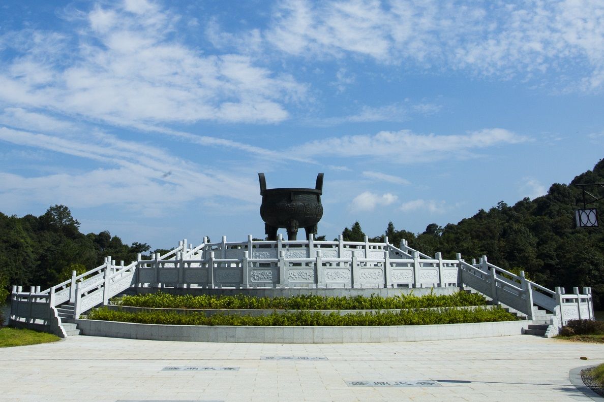 品東江源頭水賞三百山美景