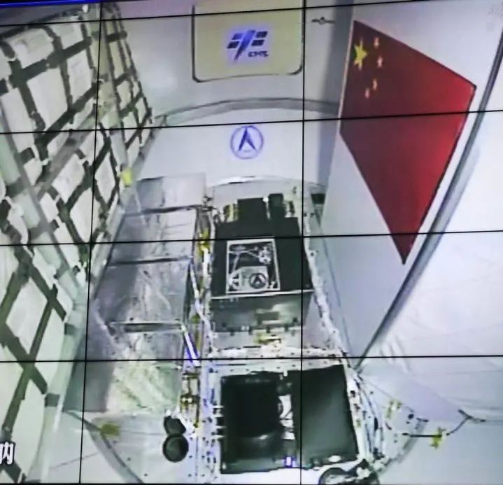 试验船舱秘闻况