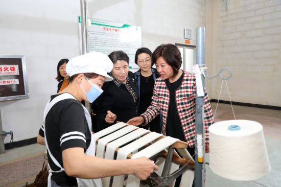 山东省妇联党组书记孙丰华到日照调研妇女工作