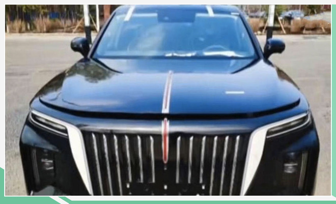 家族式设计明显! 红旗纯电动SUV-E115实车谍照