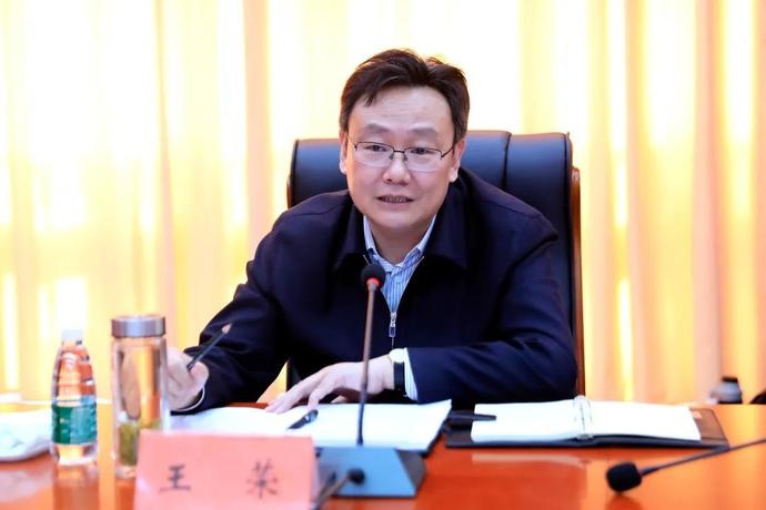 市委常委,政法委书记王荣调研公安工作