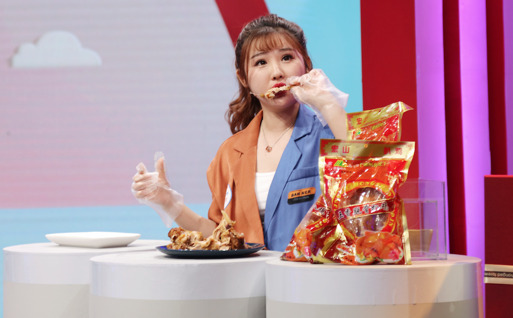 家乡好物今晚十点开播庆云县长变带货主播甄嬛华妃争庆云好物