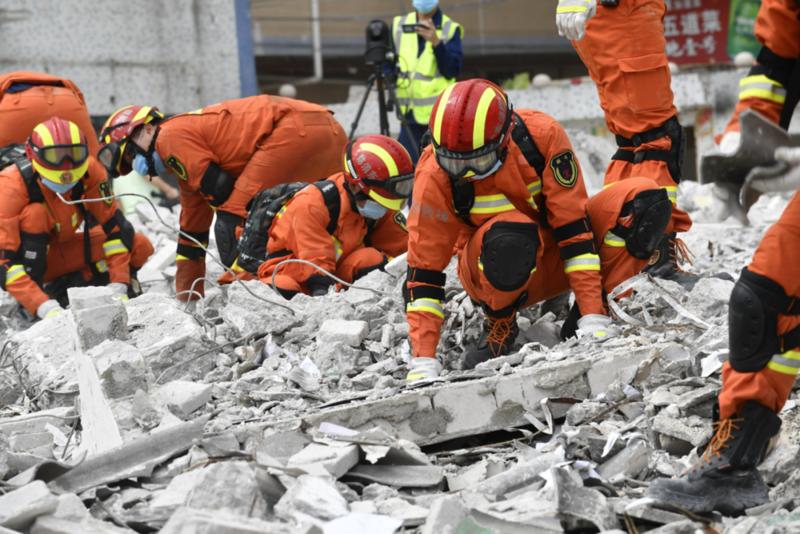 直击现场广州消防组织地震灾害事故救援拉动演练