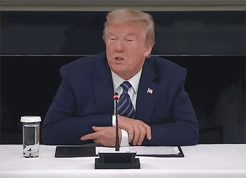 “我离他们挺远的，其实”