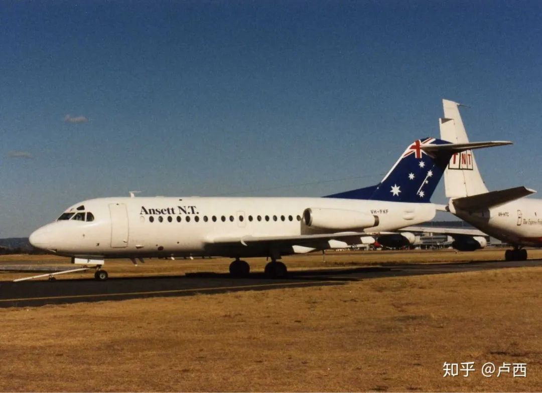 拼凑而成却又备受追捧:"小短腿"727和737的前世今生|波音_新浪新闻