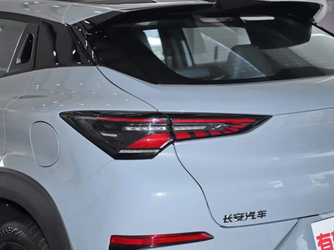 预售11.59万元起，国产帅气SUV上市在即，新车细节抢先看