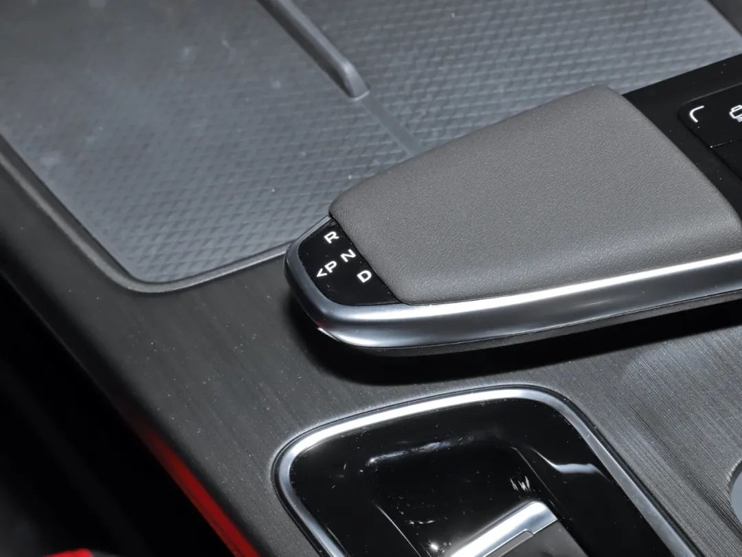 预售11.59万元起，国产帅气SUV上市在即，新车细节抢先看