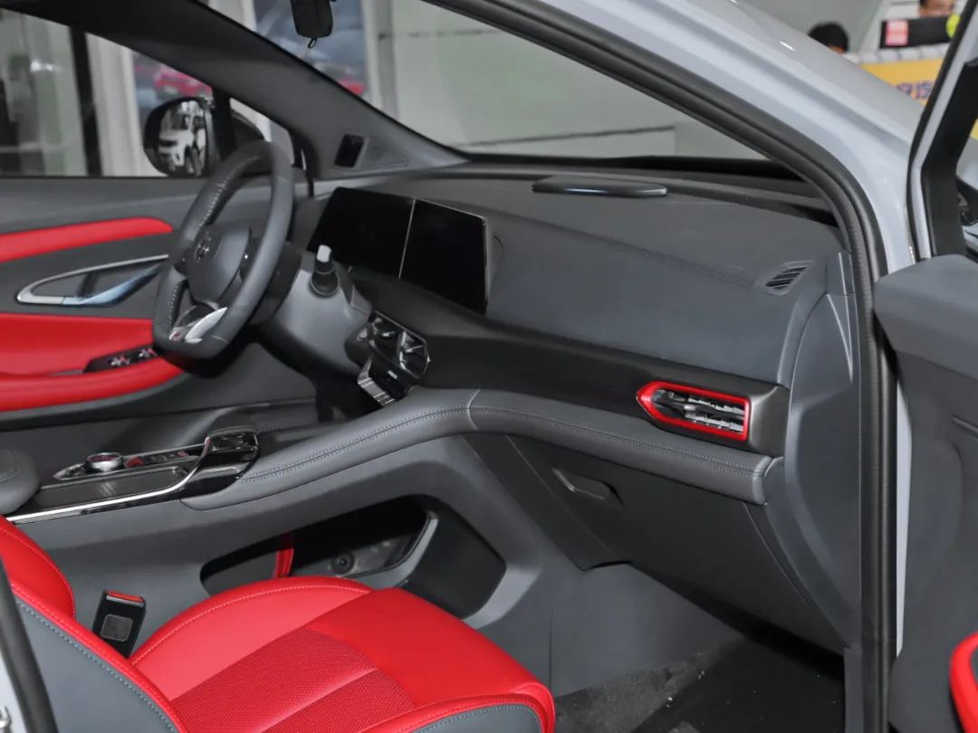 预售11.59万元起，国产帅气SUV上市在即，新车细节抢先看