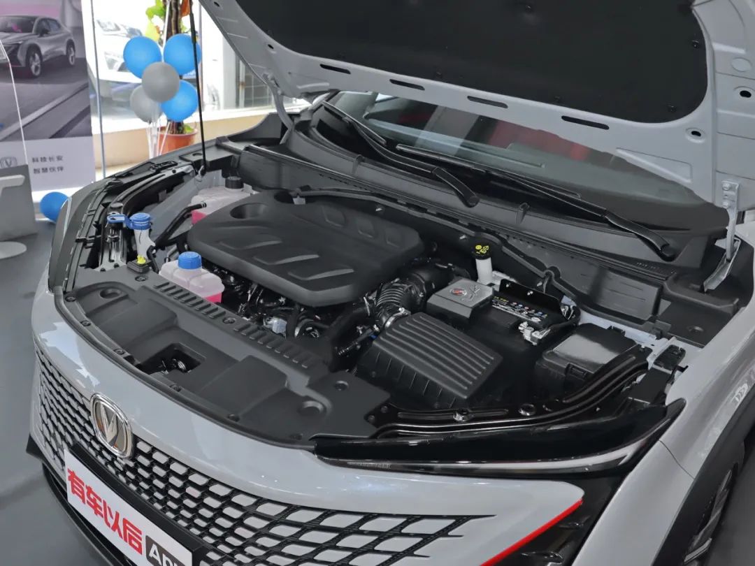 59万元起,国产帅气suv上市在即,新车细节抢先看