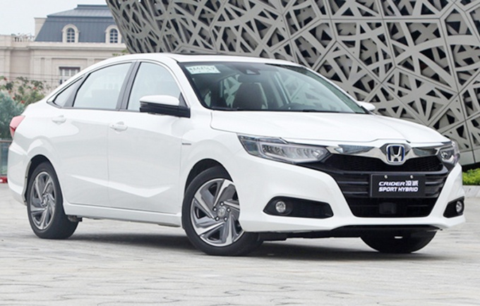 本田凌派混动上市，13.98万起！空间大、油耗低，最后短板也没了