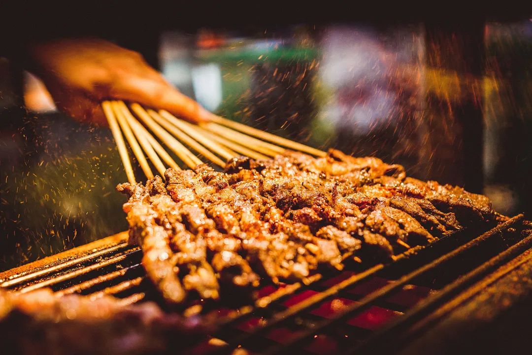 凌晨三点的温暖：24小时上门茶服务正在改变年轻人的夜间消费习惯