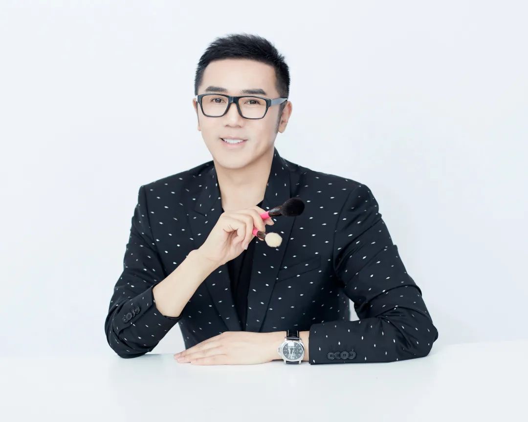 化妆师唐毅:寻找「中国妆」|ourcity