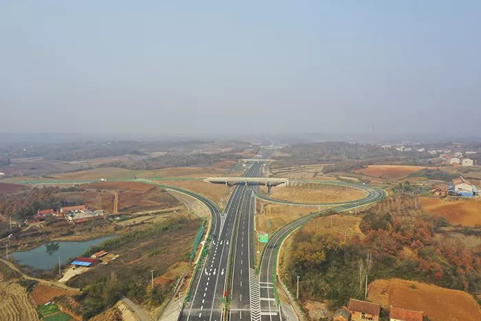 襄阳绕城高速公路南段图片