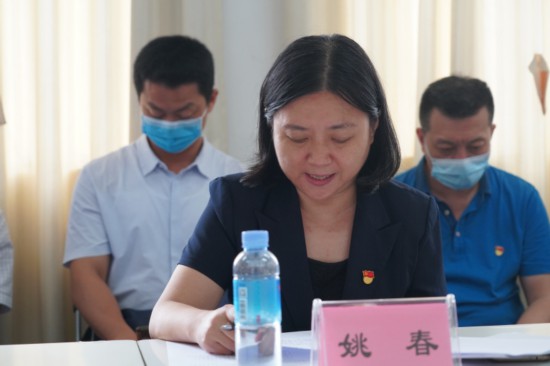 党旗飘扬 同心抗疫