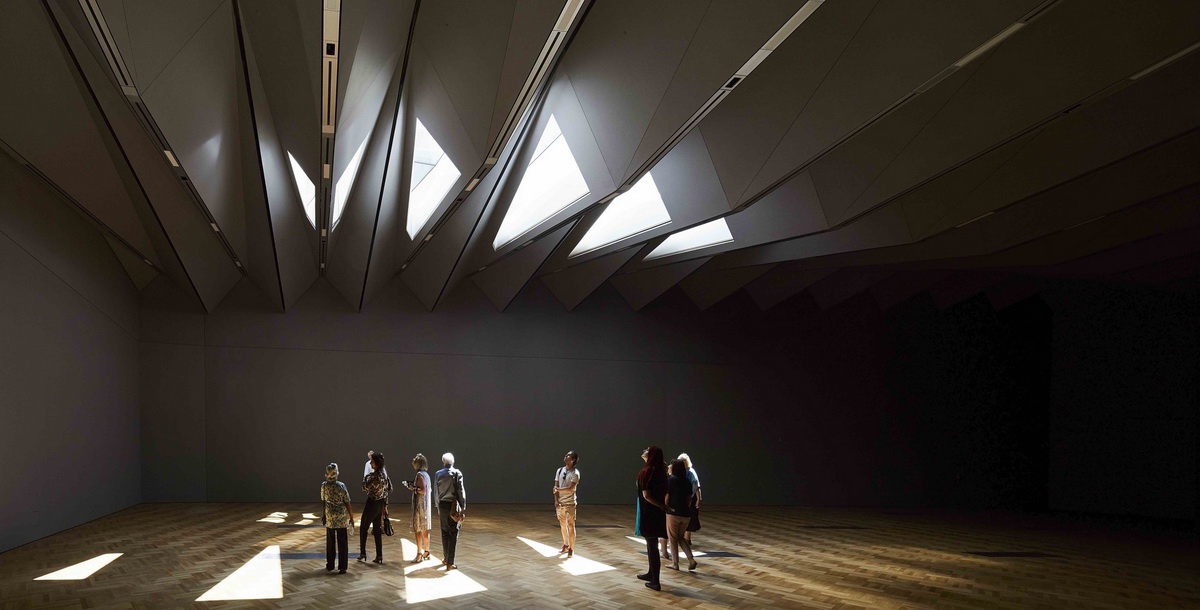 藏于地下的英国v&a博物馆