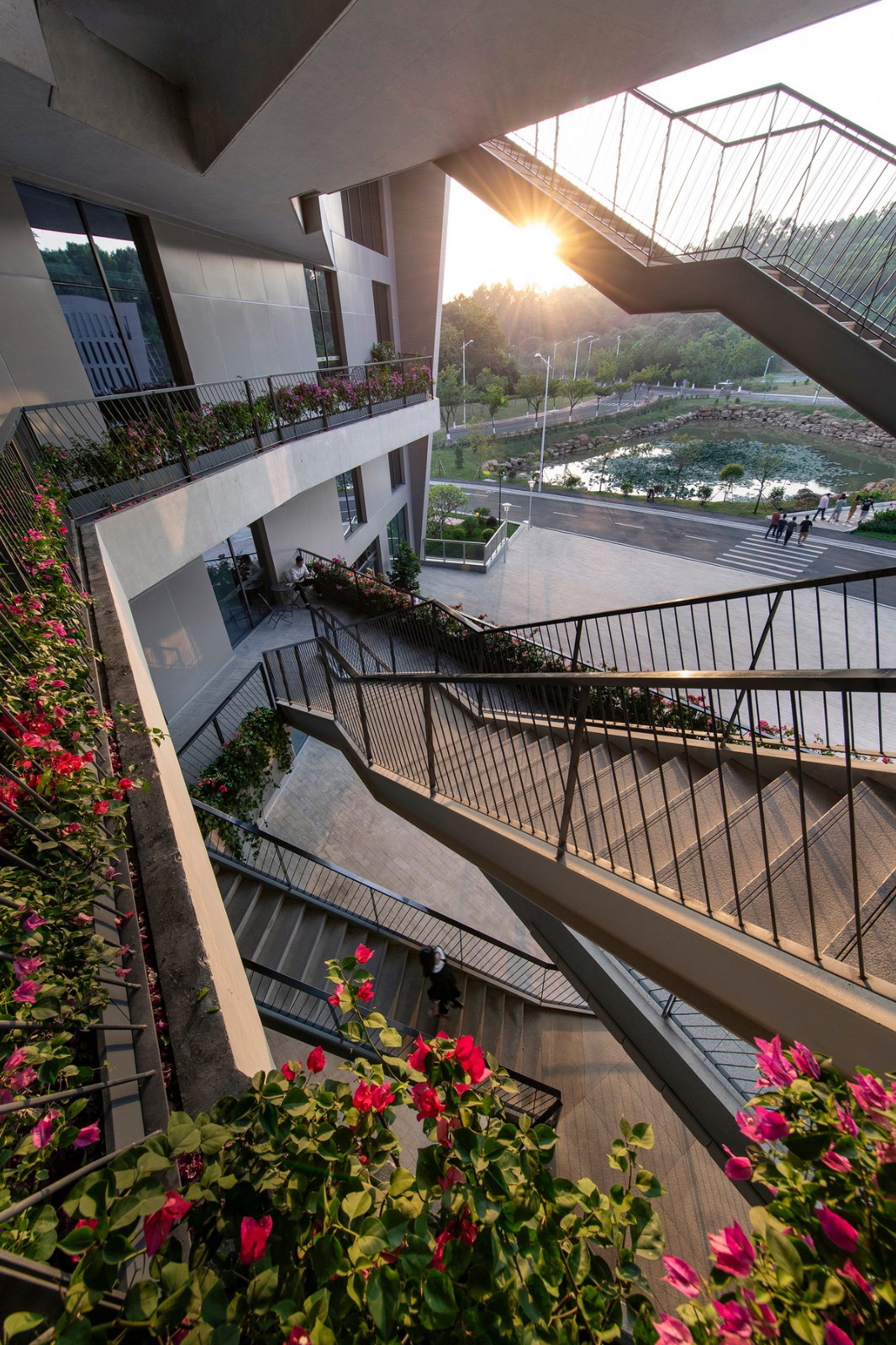 广州网易总部 / 东意建筑