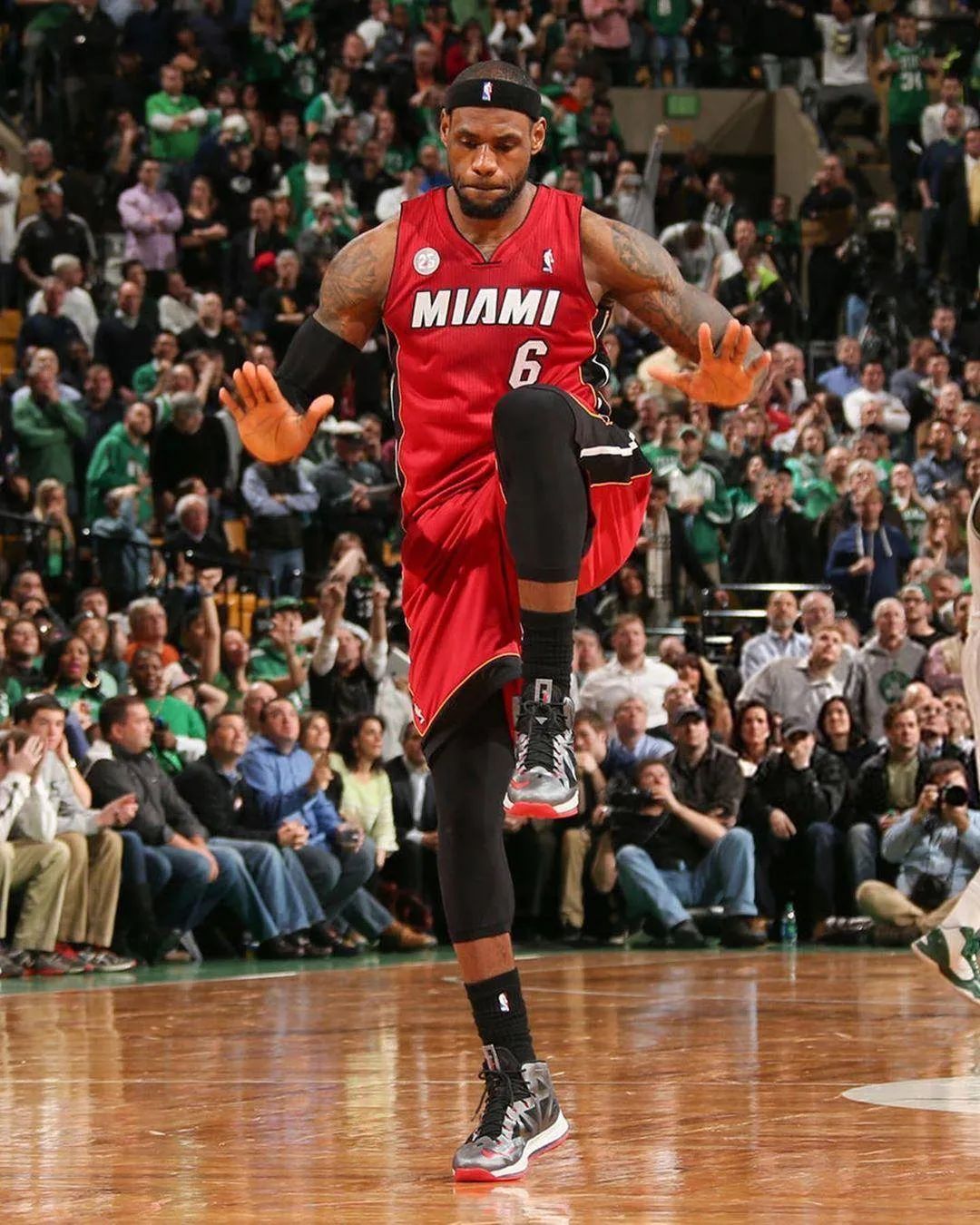 完全没图没曝光!詹姆斯士兵14也太神秘了吧,又在憋大招?|欧文_新浪新