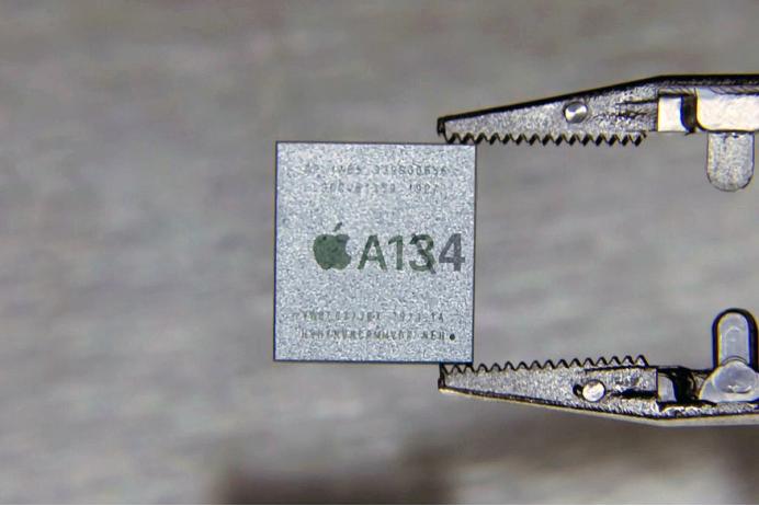 而目前ipad pro所使用的a12z芯片拥有8个核心,分别4个高性能核心和4个