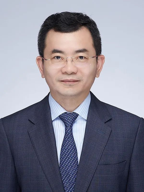 王彦杰 总经理 王彦杰先生,国投瑞银基金管理有限公司总经理.