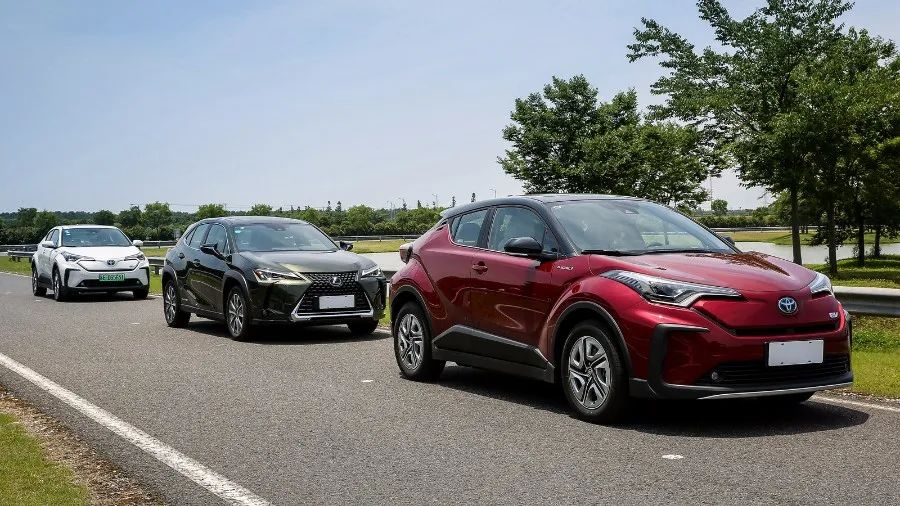 被誉为“最难开坏”的品牌，一口气出了3台SUV，开起来怎么样？