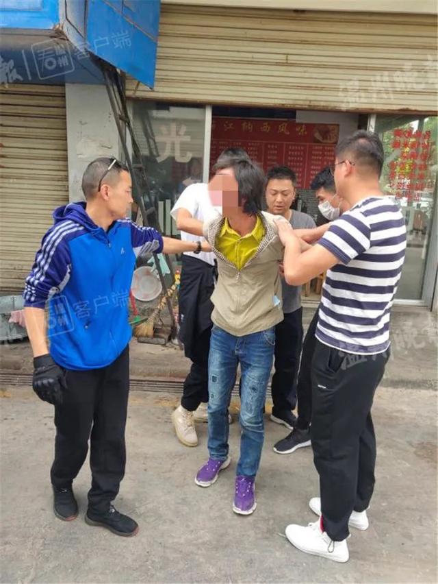 瑞安塘下祖孙三人被杀潜逃20年的犯罪嫌疑人昨被押解归案