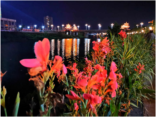 广西都安:瑶乡密洛陀小镇 澄江岸边"夜明珠"