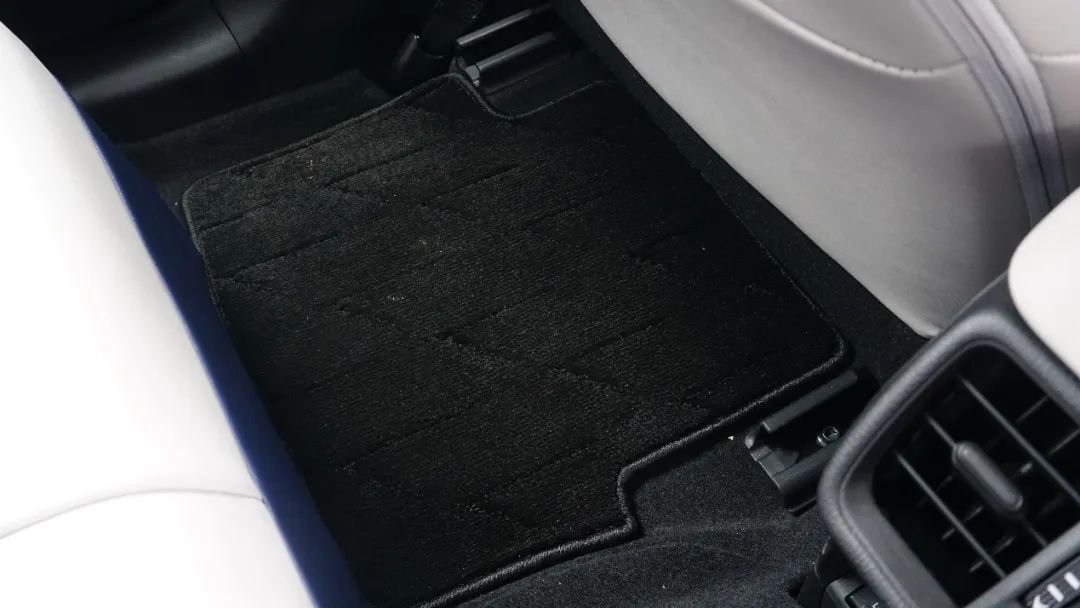 被誉为“最难开坏”的品牌，一口气出了3台SUV，开起来怎么样？