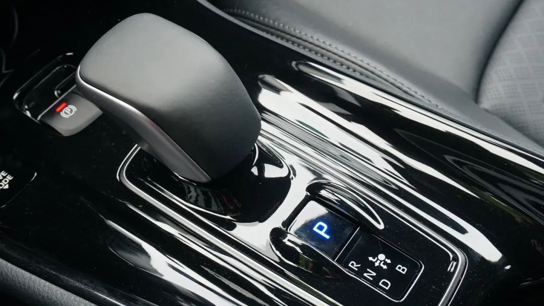 被誉为“最难开坏”的品牌，一口气出了3台SUV，开起来怎么样？