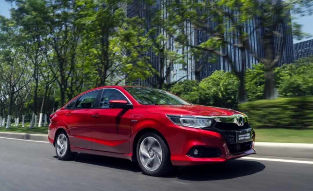 全面对比！凌派锐·混动PK卡罗拉/雷凌双擎谁更值得剁手？