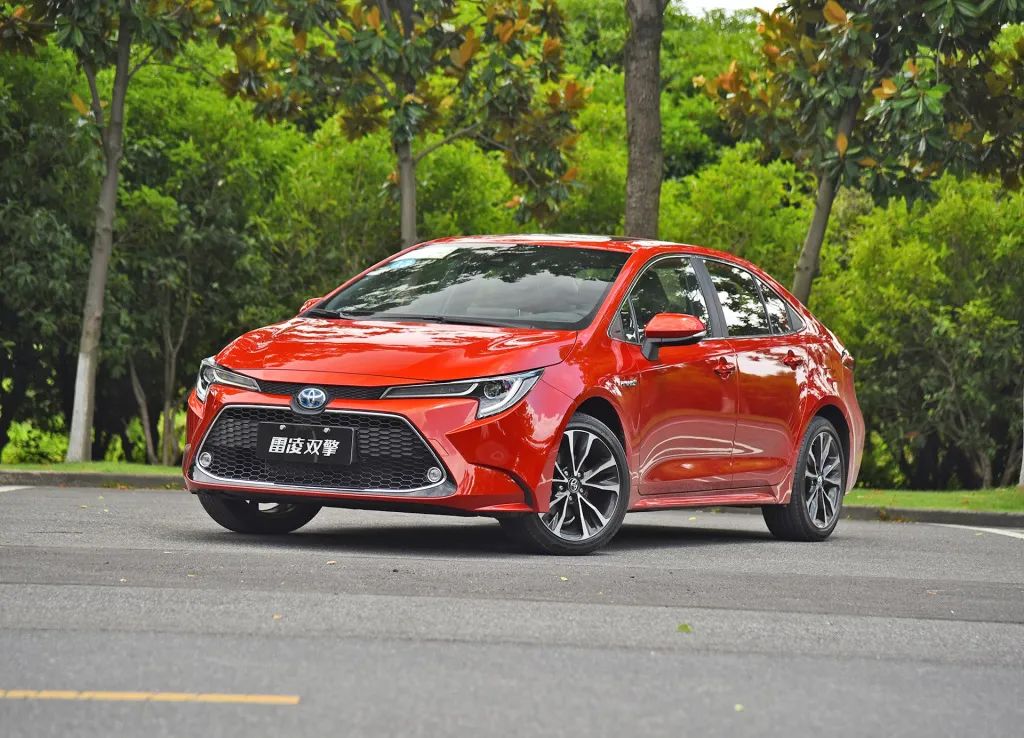 全面对比！凌派锐·混动PK卡罗拉/雷凌双擎谁更值得剁手？