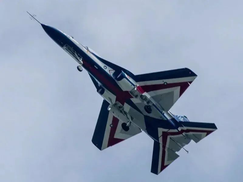 台湾xat-5"勇鹰"首飞成功,是"经国"号战斗机的改进版吗?