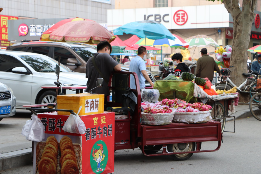 大街上小摊贩图片图片