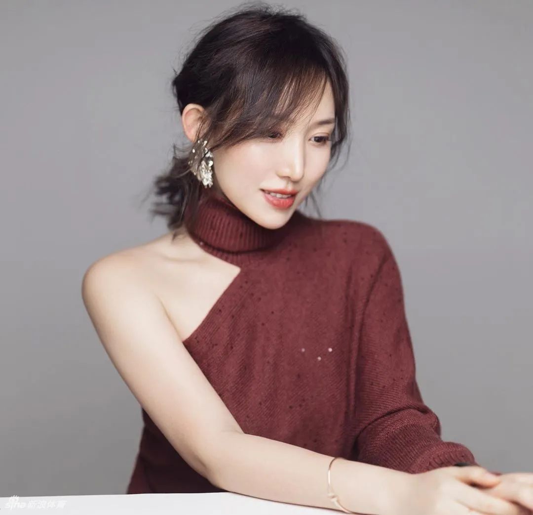 曾结婚有子但魔鬼身材超棒