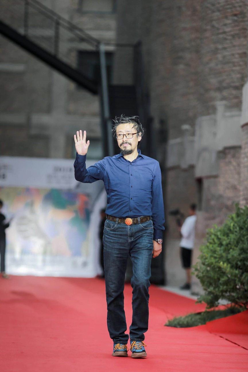 马修(左),王思静(右),王蔼宁       马克·穆勒   贾樟柯艺术