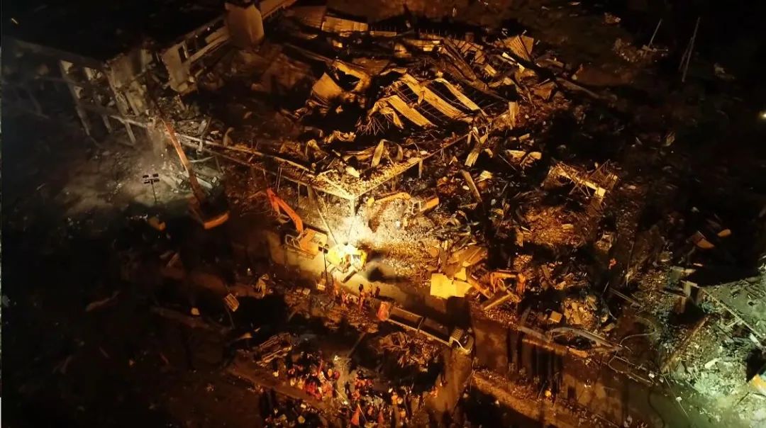 温岭槽罐车爆炸:已致18人死亡,搜救还在持续!