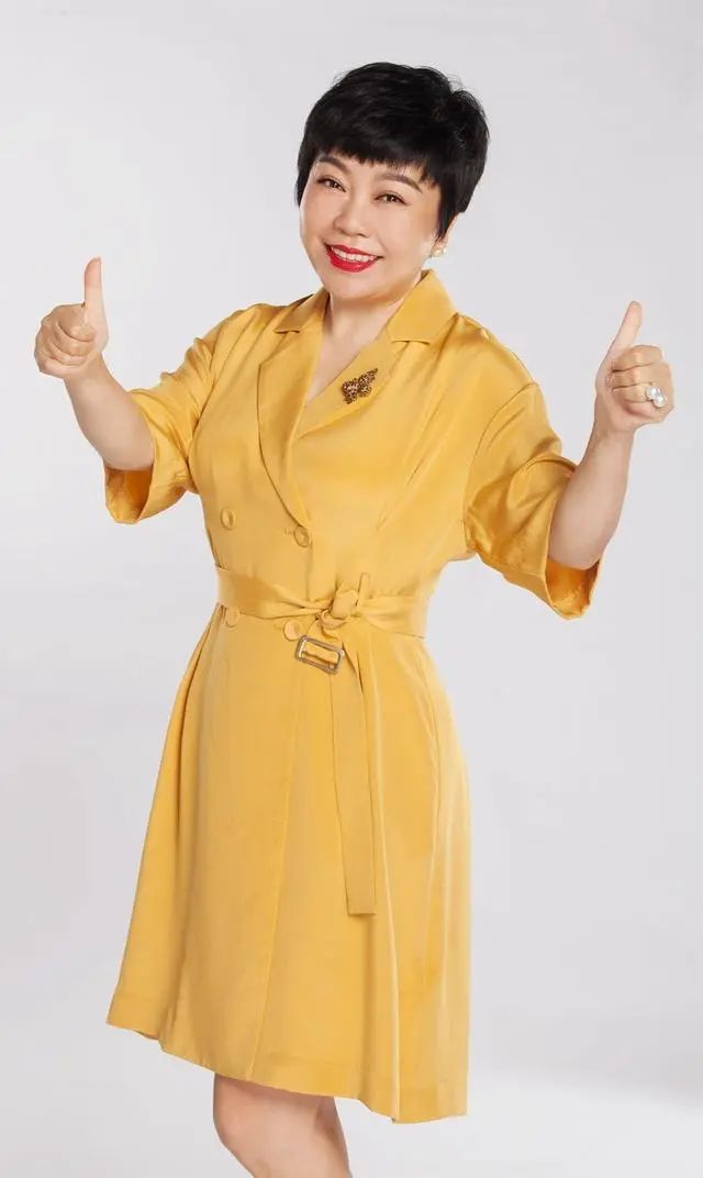 这样的曲艺演员,巴蜀笑星太多了生在成都长在重庆,生在重庆长在成都