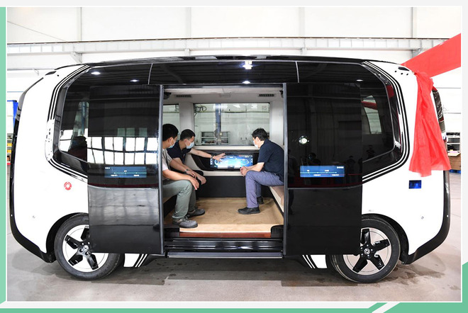 东风自主研发！国内首款L4级5G自动驾驶汽车下线