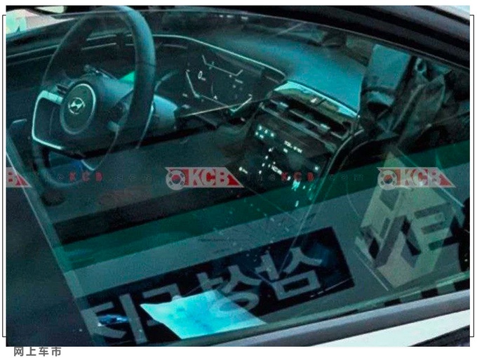 现代全新途胜实车内饰！方向盘酷似奥迪A8，尺寸比本田CR-V还要大