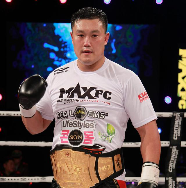 敖日格乐遭韩国第一高手爆裆!这仇怎么报?