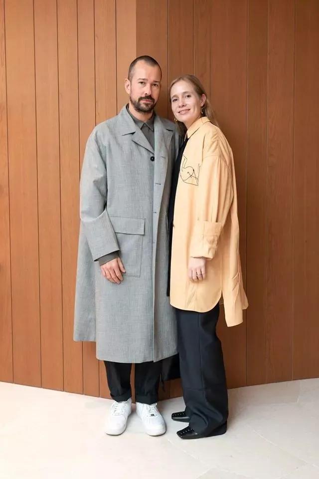 我看这些设计师,干脆转行当时尚博主得了