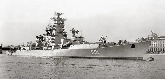 图片:苏联早期的58型导弹巡洋舰,西方称"肯达"级巡洋舰.