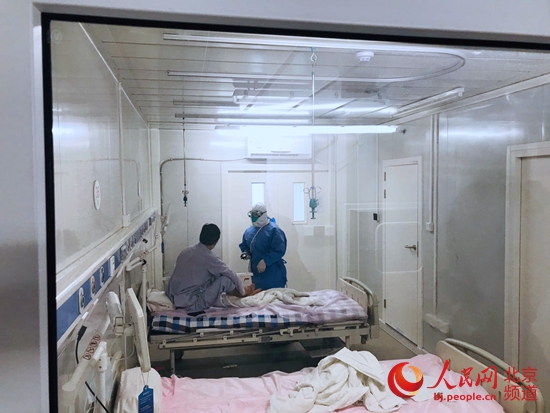 探访地坛医院隔离病区:已开放220张床位 收治近日全部确诊病例